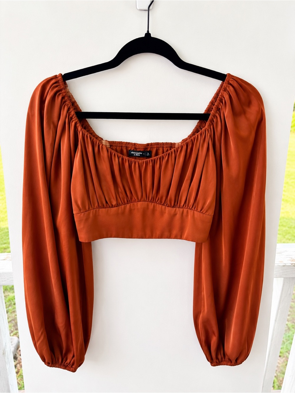Abercrombie & Fitch Rust Satin Puff Sleeve Smocked Crop Top Small